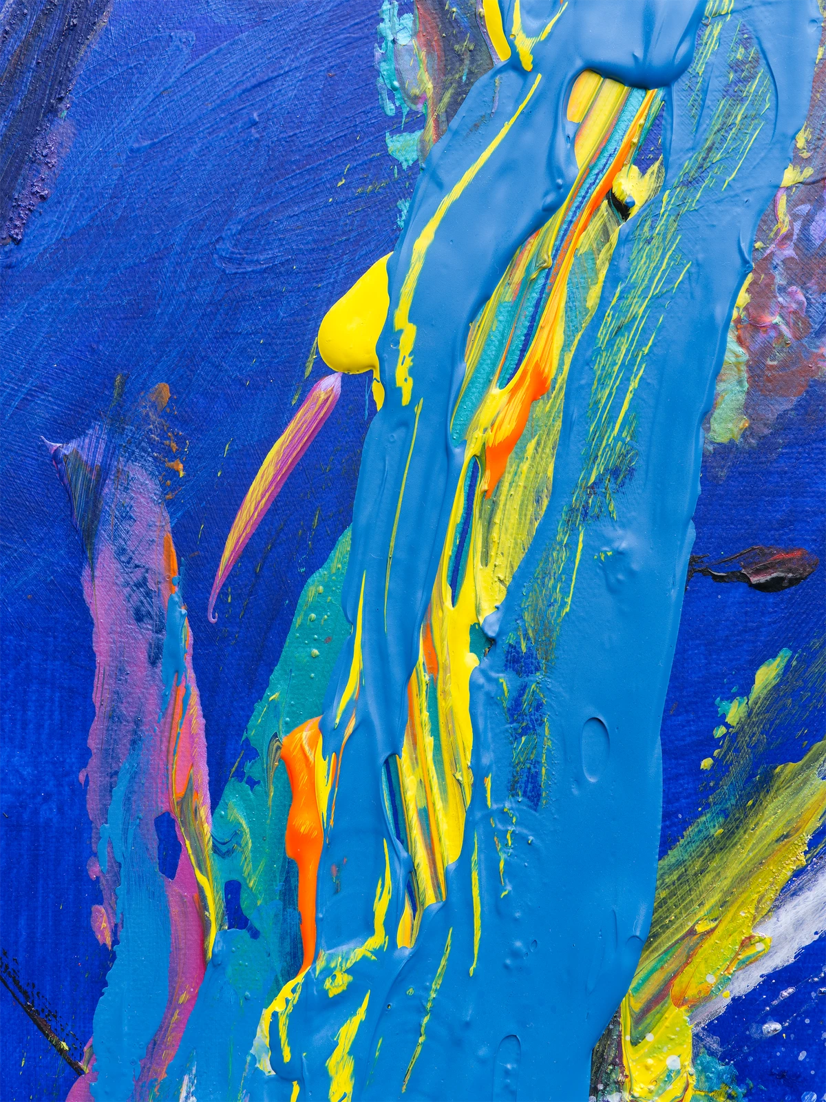 Creation of a new world on the edge of chaos_4171444s