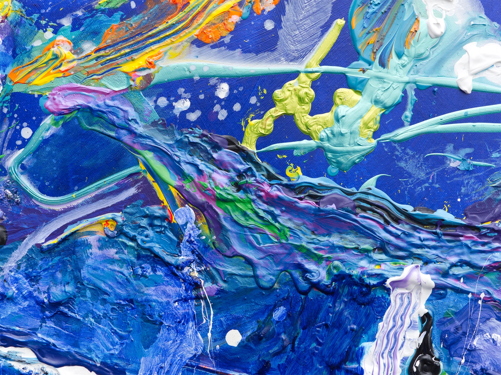 Creation of a new world on the edge of chaos_4171450s