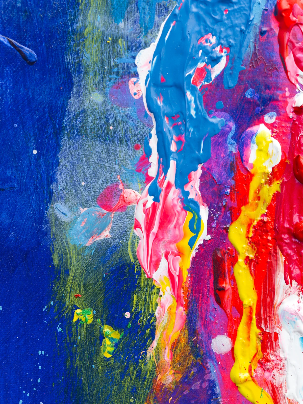 Creation of a new world on the edge of chaos_4171461s