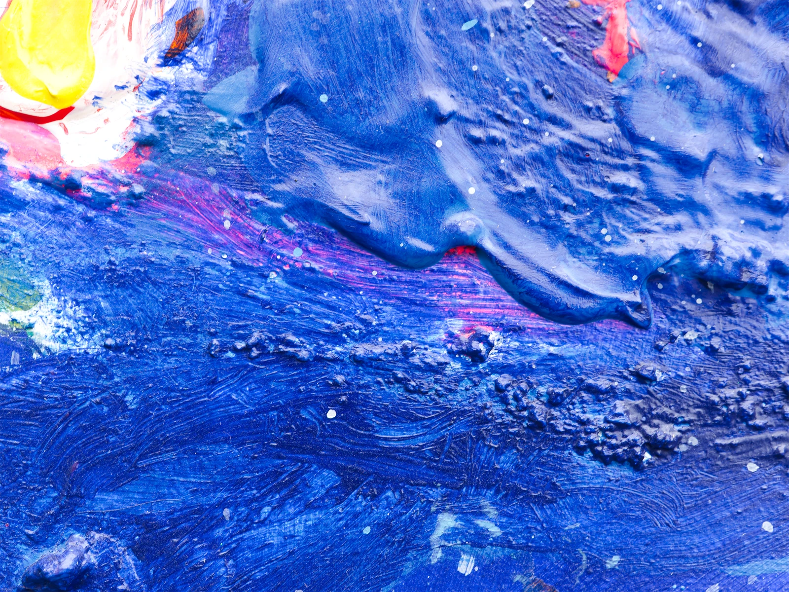 Creation of a new world on the edge of chaos_4171488s